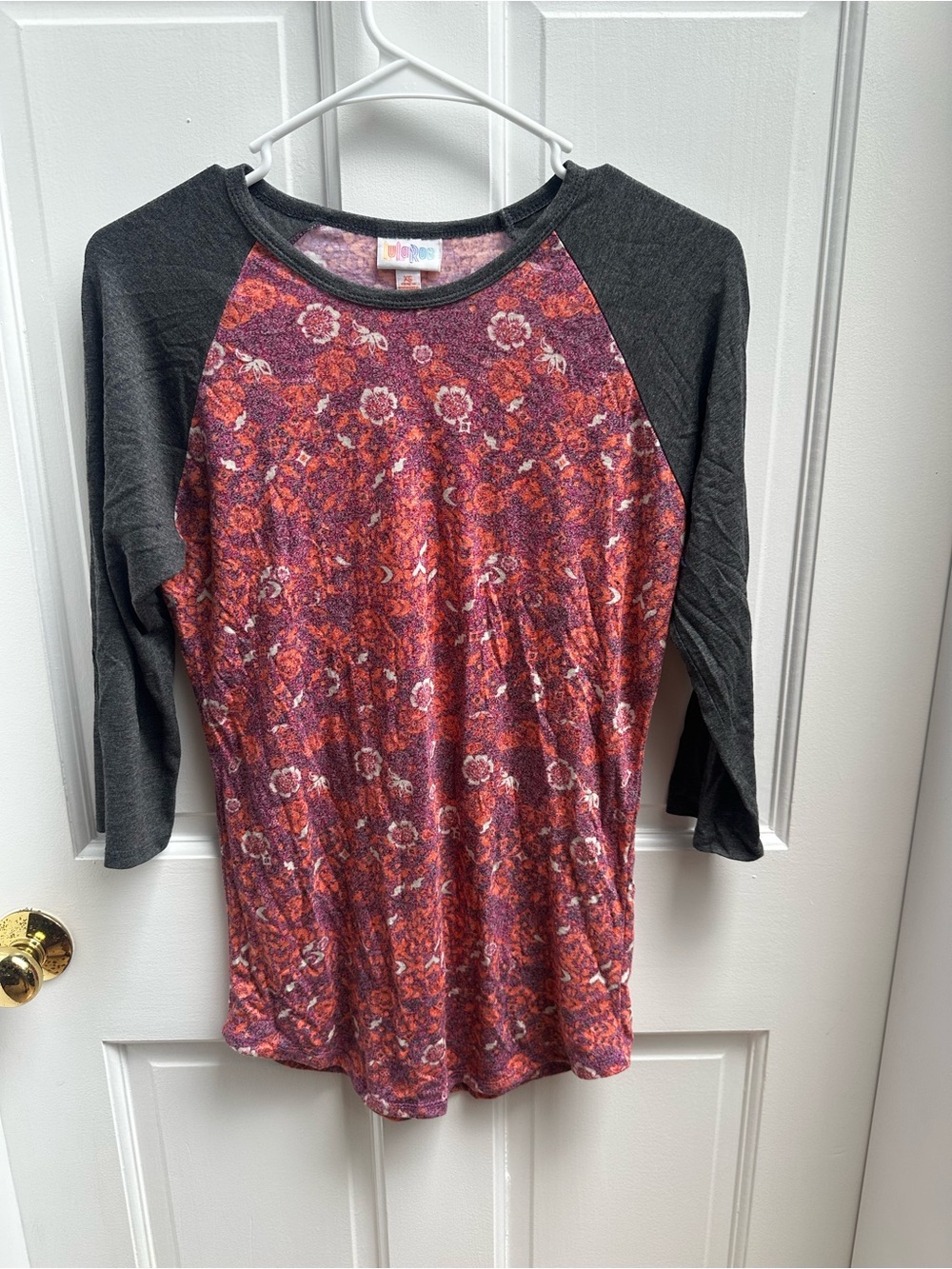 LuLaRoe Floral Raglan 3/4 Sleeve Top - Charcoal & Pink Multi